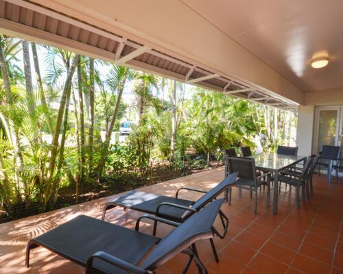 Balboa-Port-Douglas-Apartments-Unit-1 (2)