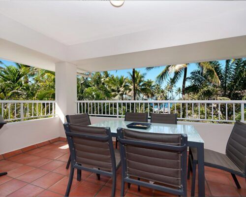 Balboa-Port-Douglas-Apartments-Unit-12 (18)