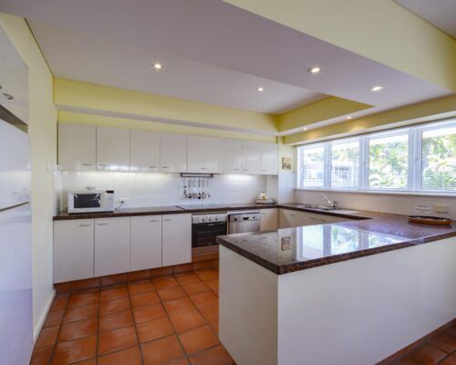 Balboa-Port-Douglas-Apartments-Unit-5 (23)