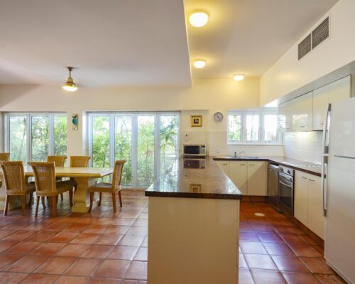 Balboa-Port-Douglas-Apartments-Unit-7 (7)